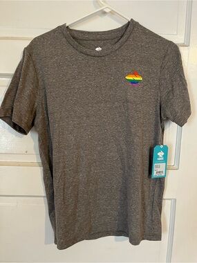 Rabbit remix tee men’s small